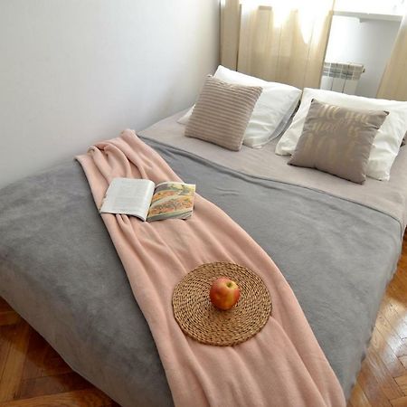 Sloneczny Apartament Grzybowska Варшава Екстериор снимка