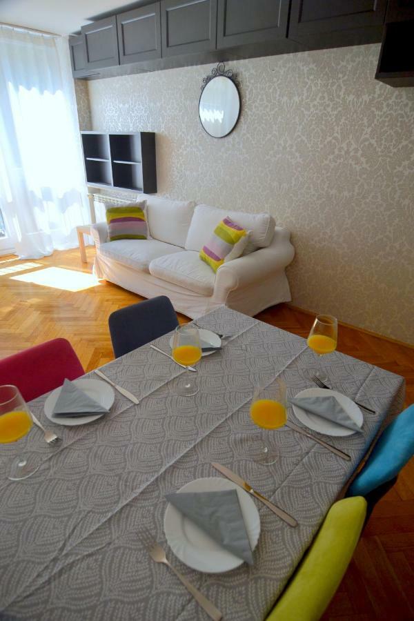 Sloneczny Apartament Grzybowska Варшава Екстериор снимка